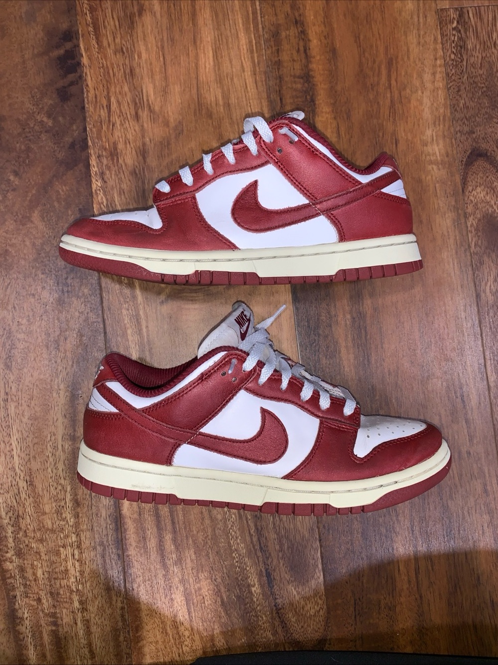 Women’s Size US 7- Nike Dunk Premium Low Vintage Red White Sneakers Summer shoes